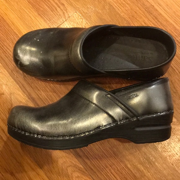 sanita clogs size 39